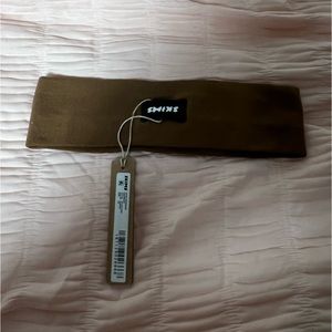 skims headband